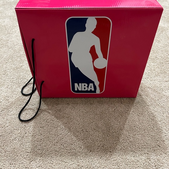 Official NBA Indiana Pacers “The Rookie” booties. Size 8- only worn once. - Picture 5 of 11